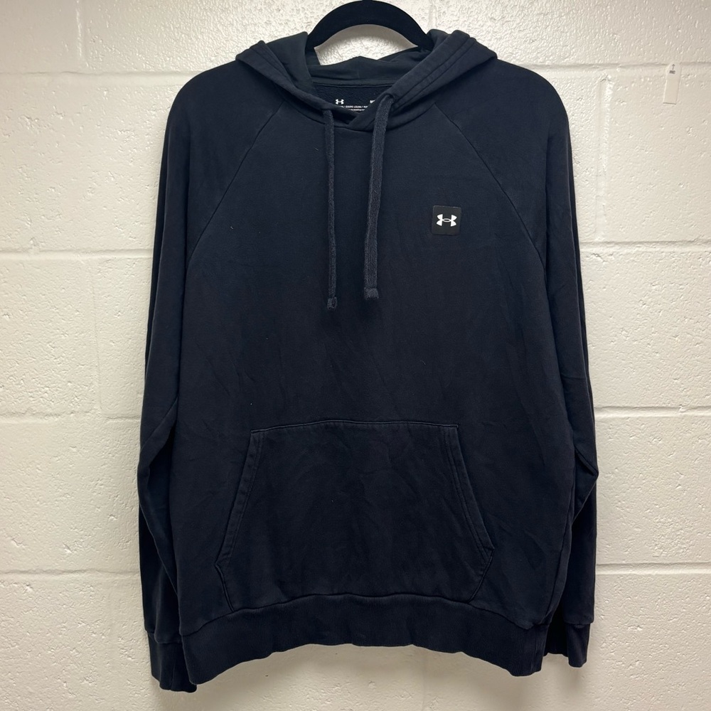 Plain Black Small Logo Under Armour Men's Size Medium Hoodie